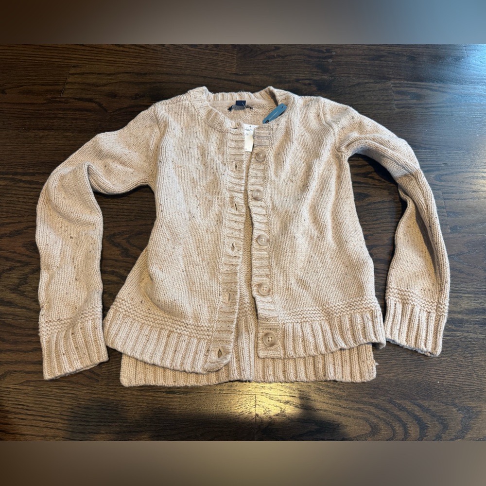Gap button up cardigan size large NWT